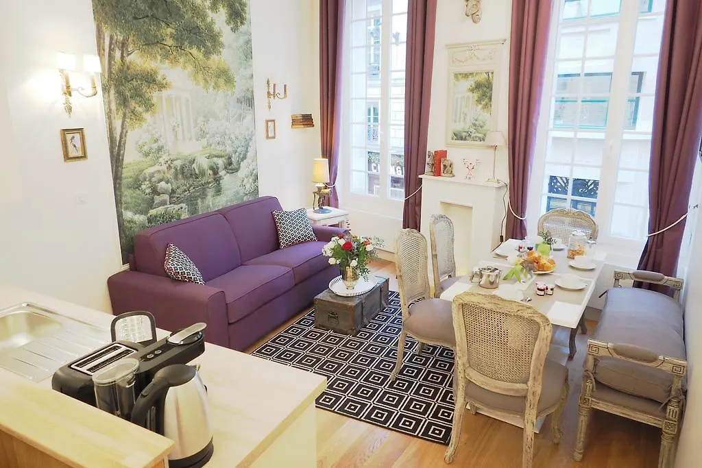 Louvre Opera Private Chicsuites Paris