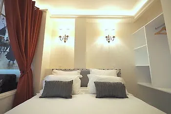 Louvre Opera Private Chicsuites Paris 0*,  França