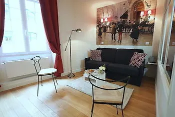 Louvre Opera Private Chicsuites Paris